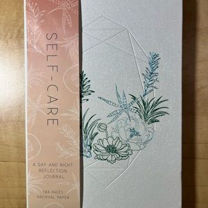 Self care - A day and night reflection journal